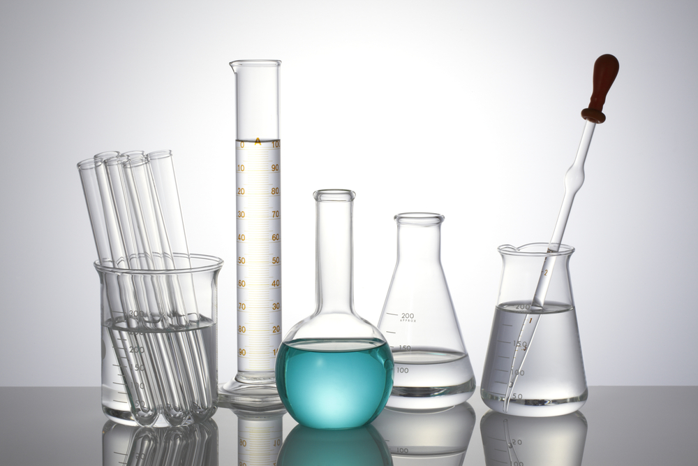group-of-laboratory-glassware